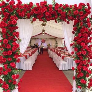 Cổng hoa cưới màu đẹp