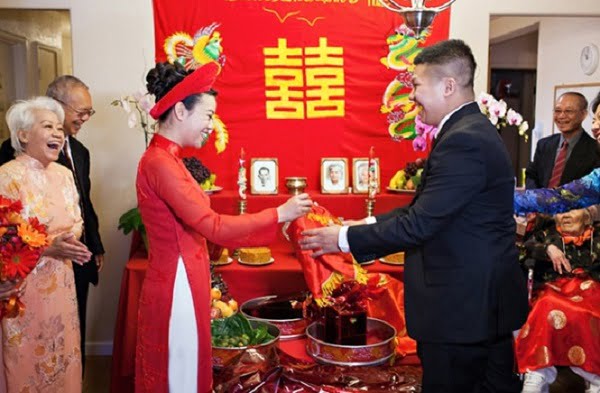 Lễ ăn hỏi 11 tráp