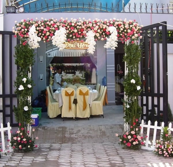 Cổng hoa cưới mini