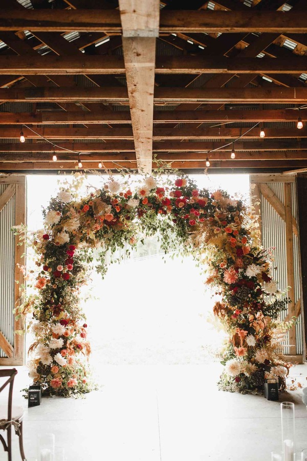 Cổng hoa cưới Rustic