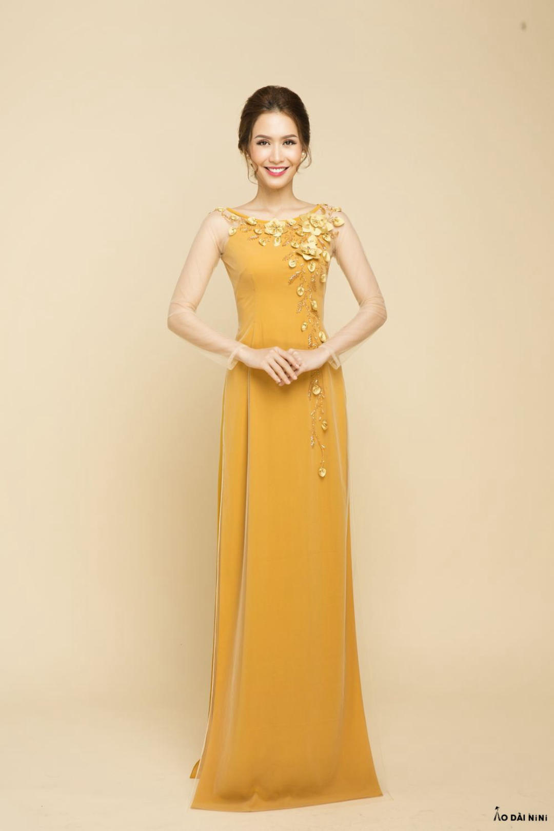 ao dai an hoi mau vang 5