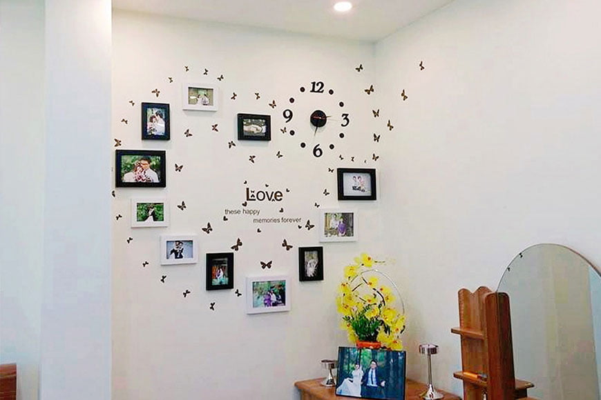 trang trí phòng cưới bằng khung ảnh