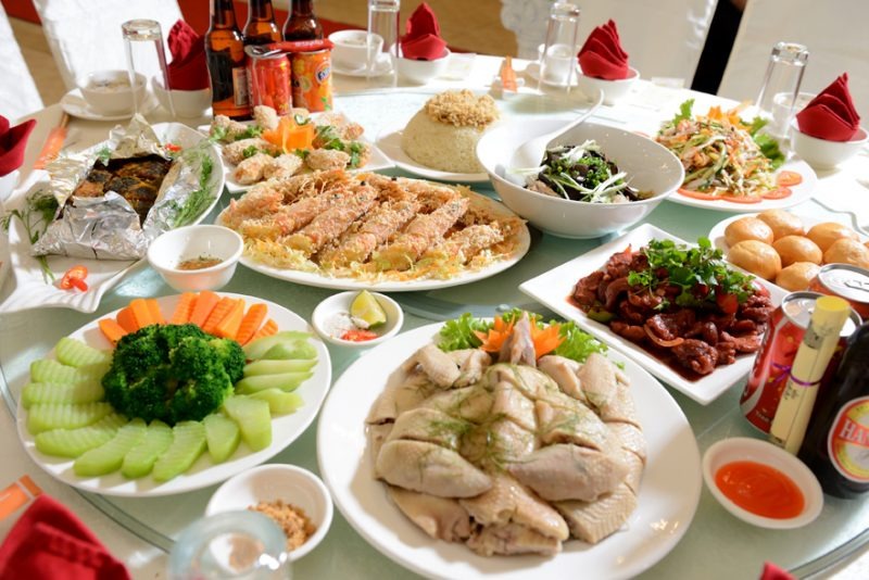 Thực đơn đám cưới bình dân ngon, rẻ, sang trọng chỉ từ 2 triệu/mâm 3 Thực đơn tham khảo cho đám cưới miền Bắc