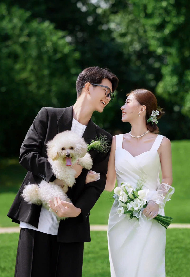 Concept chụp cùng thú cưng